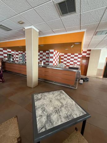 Edificio de uso mixto