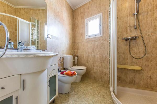 Edificio en avenida Valencia