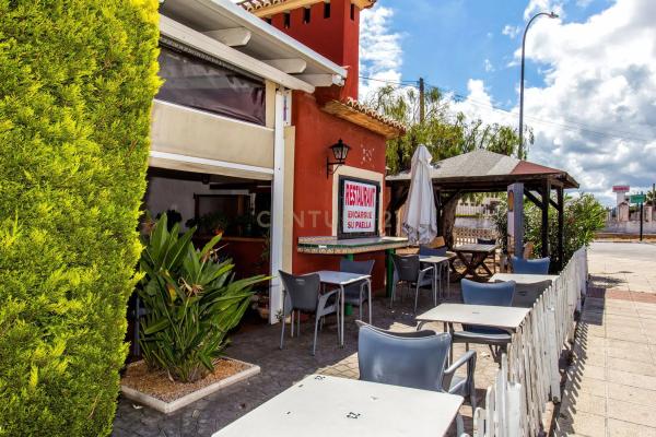 Edificio en avenida Valencia