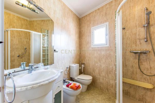 Edificio en avenida Valencia