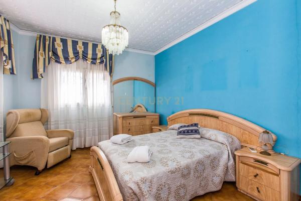 Edificio en avenida Valencia