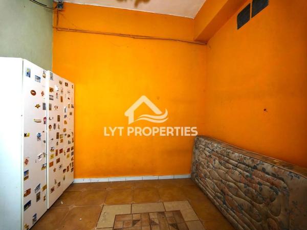 Edificio en Gata de Gorgos