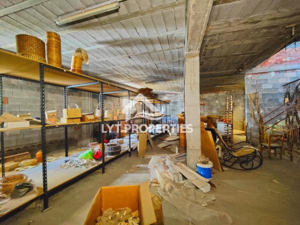 Edificio en Gata de Gorgos