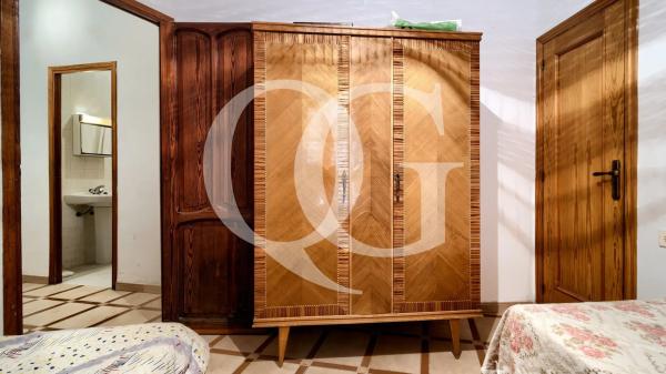 Edificio de uso mixto en plaza Nova gata de gorgos