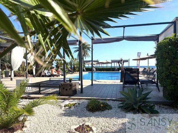 Edificio de uso mixto