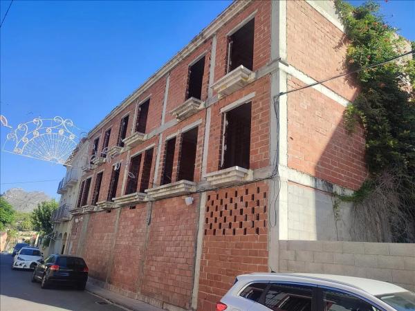 Edificio en Parcent