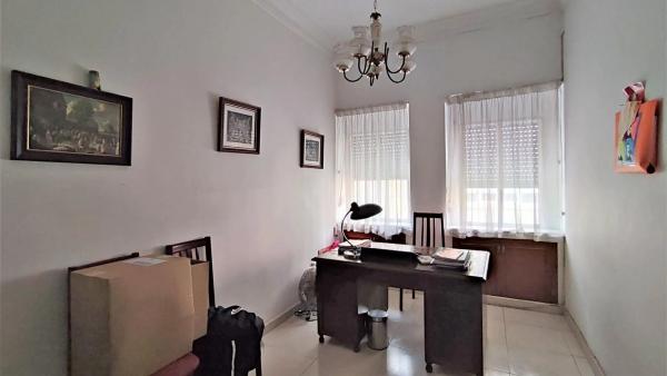 Edificio en calle del Mestre Serrano