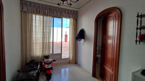 Edificio en calle del Mestre Serrano