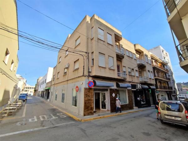 Edificio en calle del Mestre Serrano