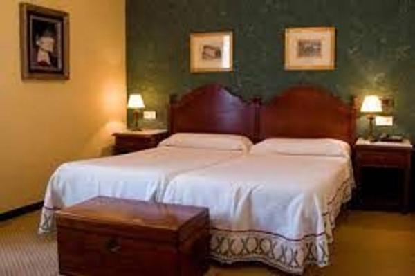 Edificio hotelero en calle Luxemburgo, 110