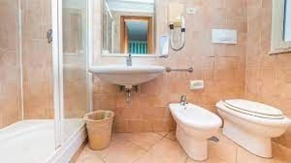 Edificio hotelero en calle Luxemburgo, 110