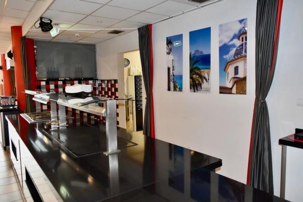 Edificio en calle Consell, 2