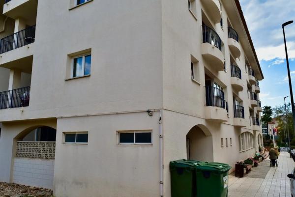 Edificio en calle Consell, 2