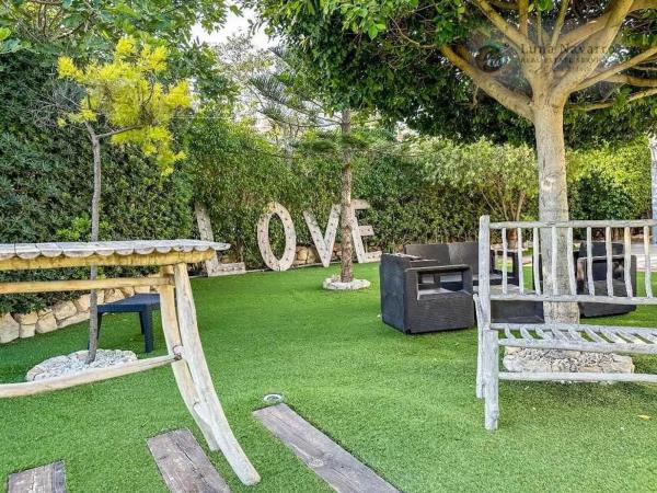 Edificio hotelero en calle la Mar