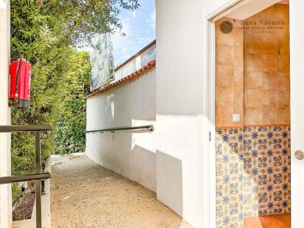 Edificio hotelero en calle la Mar