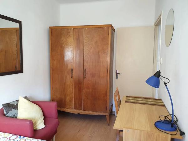 Edificio hotelero en calle del Esperanto