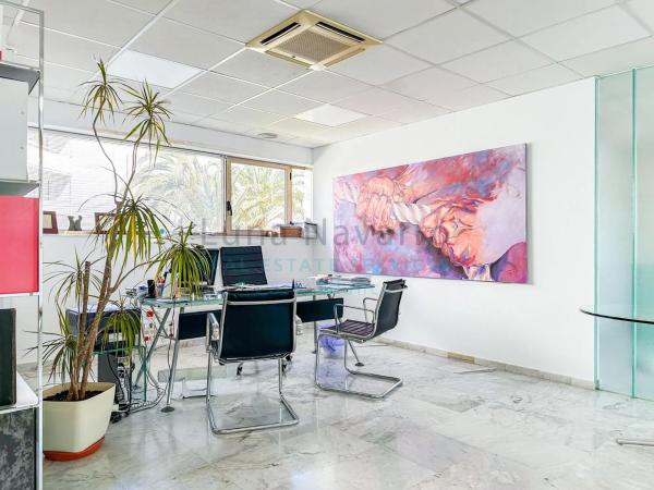 Edificio en Cap-negret