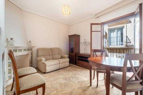 Edificio en calle de Santa Faç