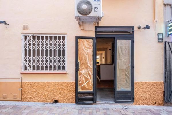 Edificio en calle de Santa Faç