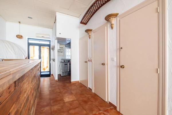 Edificio en calle de Santa Faç