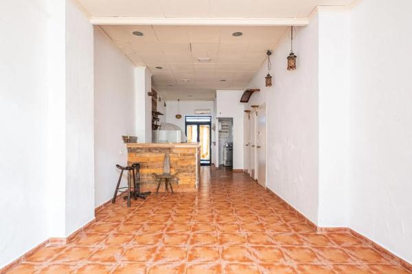 Edificio en calle de Santa Faç