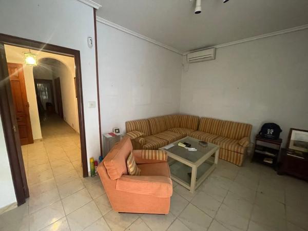 Edificio en calle Metge en Cosme Bayona, 1