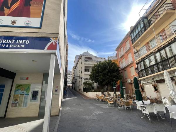 Edificio en calle Metge en Cosme Bayona, 1