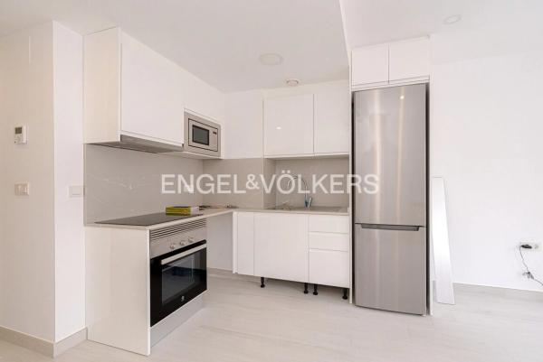 Edificio residencial en calle Fonteta, 4