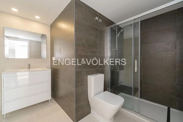 Edificio residencial en calle Fonteta, 4