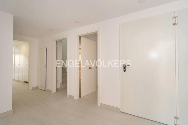 Edificio residencial en calle Fonteta, 4