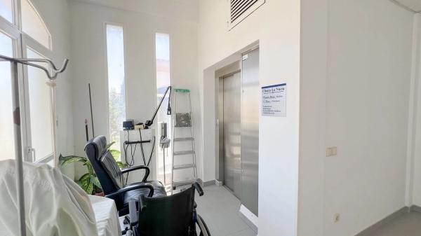 Edificio de uso mixto en calle Pagre, 2