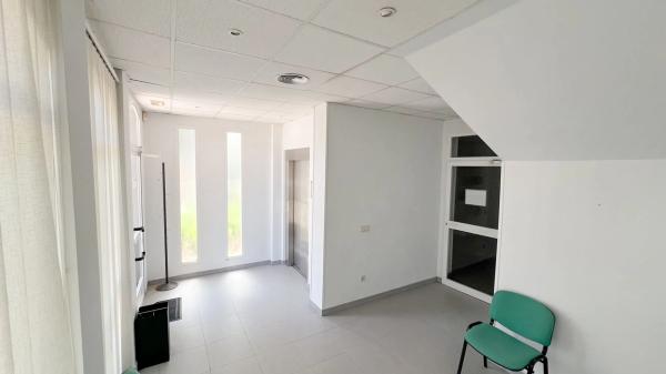 Edificio de uso mixto en calle Pagre, 2