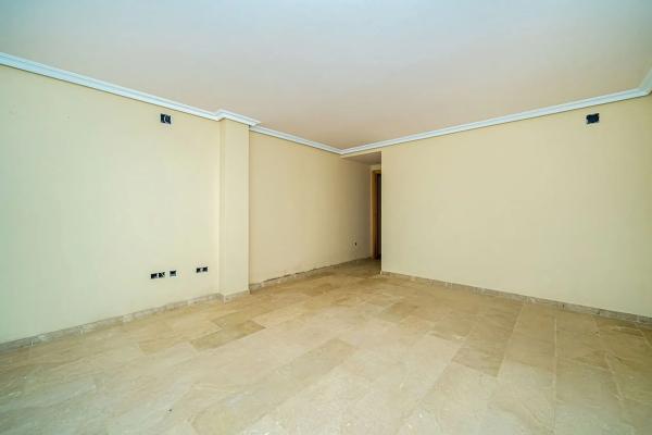 Edificio en Partida el Poble d'Alt