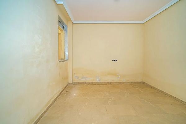 Edificio en Partida el Poble d'Alt