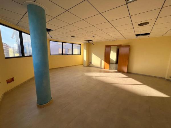 Edificio en Monforte del Cid