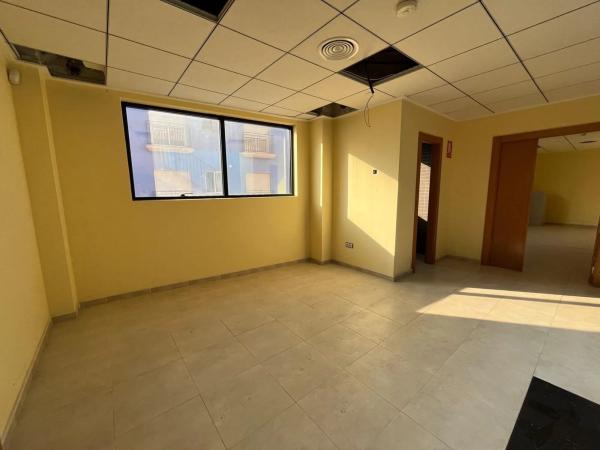 Edificio en Monforte del Cid