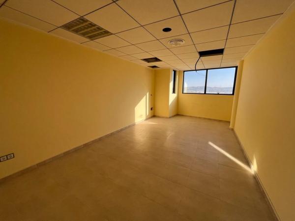 Edificio en Monforte del Cid