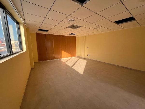 Edificio en Monforte del Cid