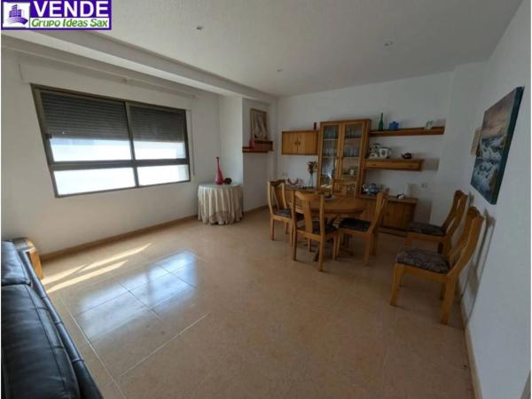 Edificio en calle Gabriel Miró