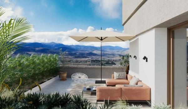 Edificio en Hondón de las Nieves