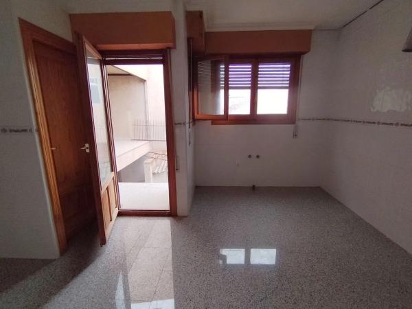 Edificio en calle Isidro Pastor Casas