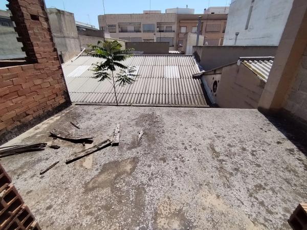 Edificio en avenida dels Reis Catòlics