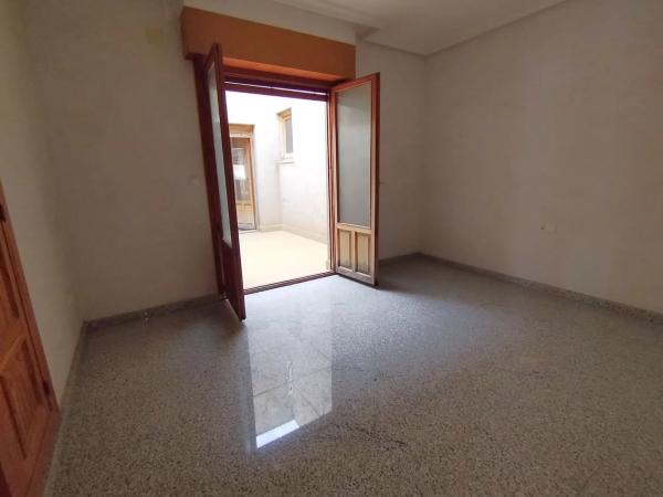 Edificio en calle Isidro Pastor Casas