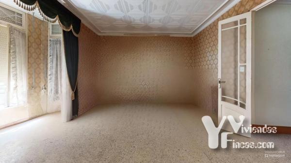 Edificio de uso mixto en calle Nueva, 31