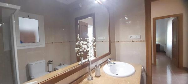 Edificio en Barrio La Coca - La Nía - Vistahermosa