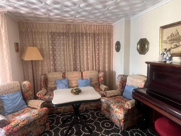 Piso en calle Médico Cortés, 12