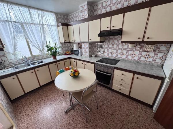 Piso en CL Escultor Navarro Santafe