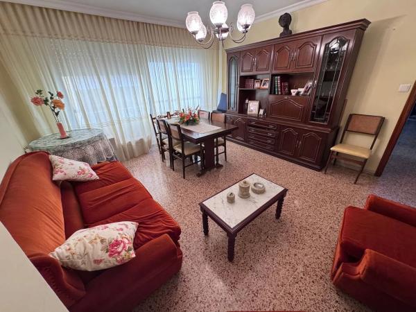 Piso en CL Escultor Navarro Santafe