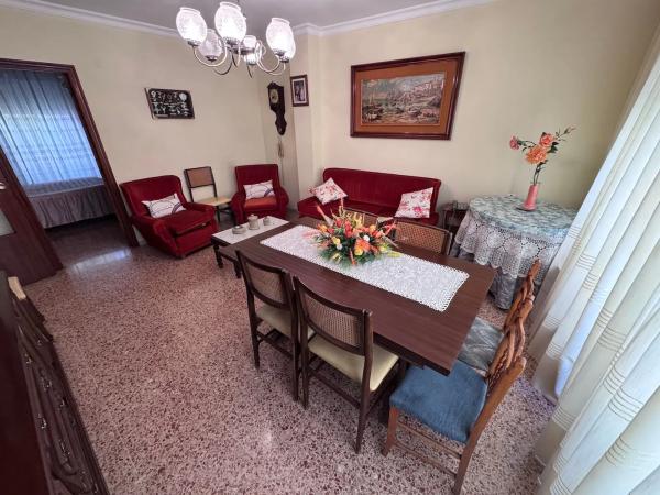 Piso en CL Escultor Navarro Santafe