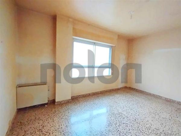 Piso en avenida Juan Carlos I